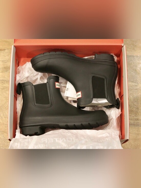Hunter Shoes - NEW Hunter Black Chelsea Ankle Rain Boots, Womens 7